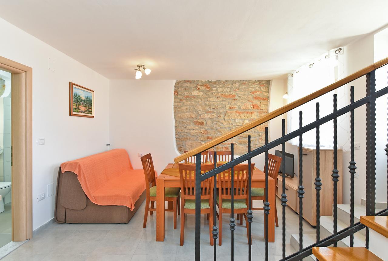 Villa House Bruno 1735 à Galižana Extérieur photo
