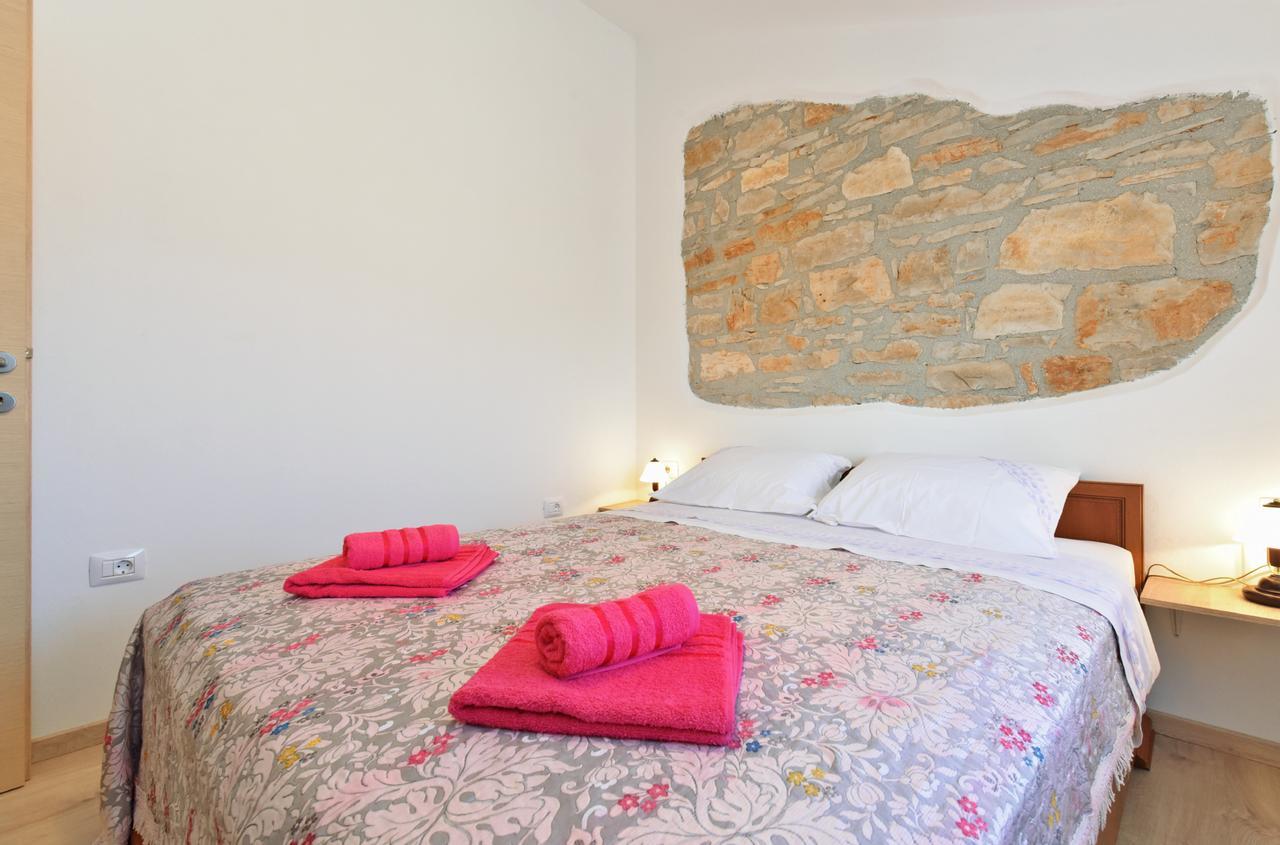Villa House Bruno 1735 à Galižana Extérieur photo